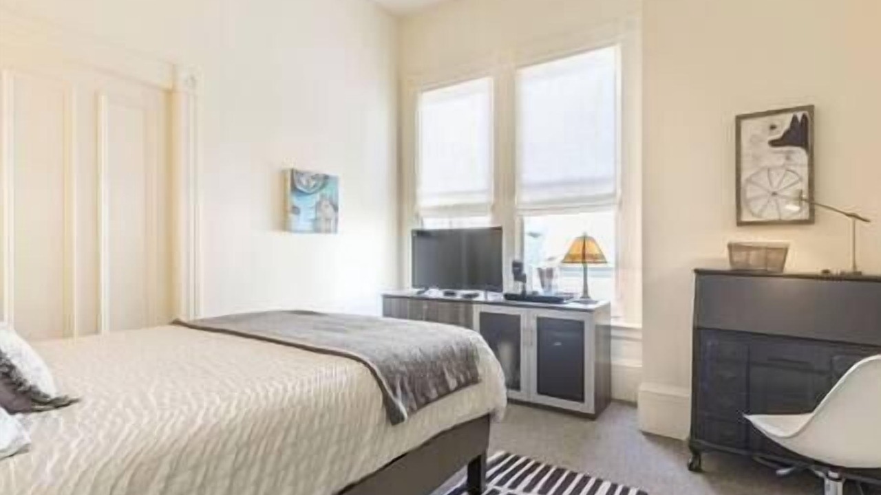 Photo of Others in Pacific Heights