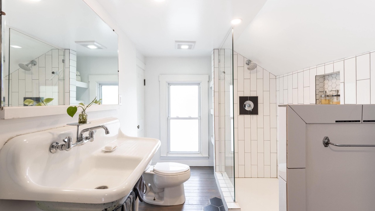 Photo of Bathroom in Taylor Berry