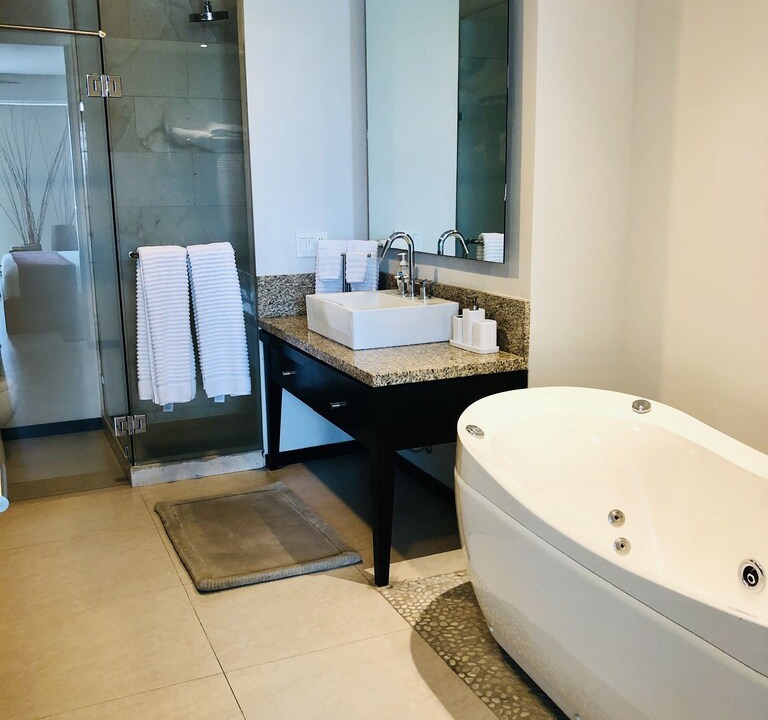 Photo of Bathroom in North Hotel Zone