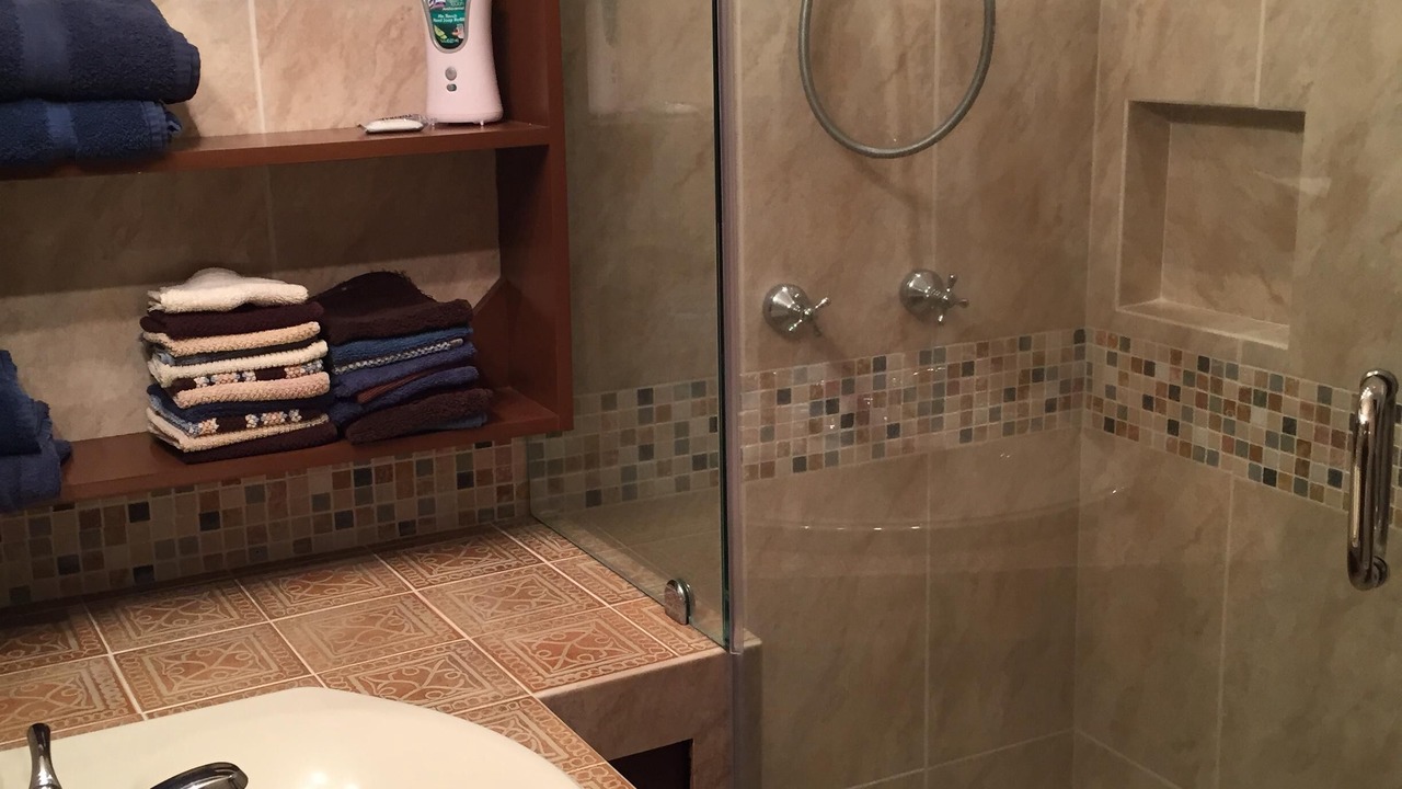 Photo of Bathroom in South Shore Hotel Area