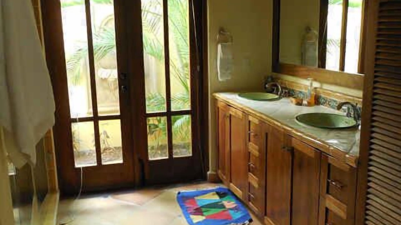 Photo of Bathroom in Nopolo