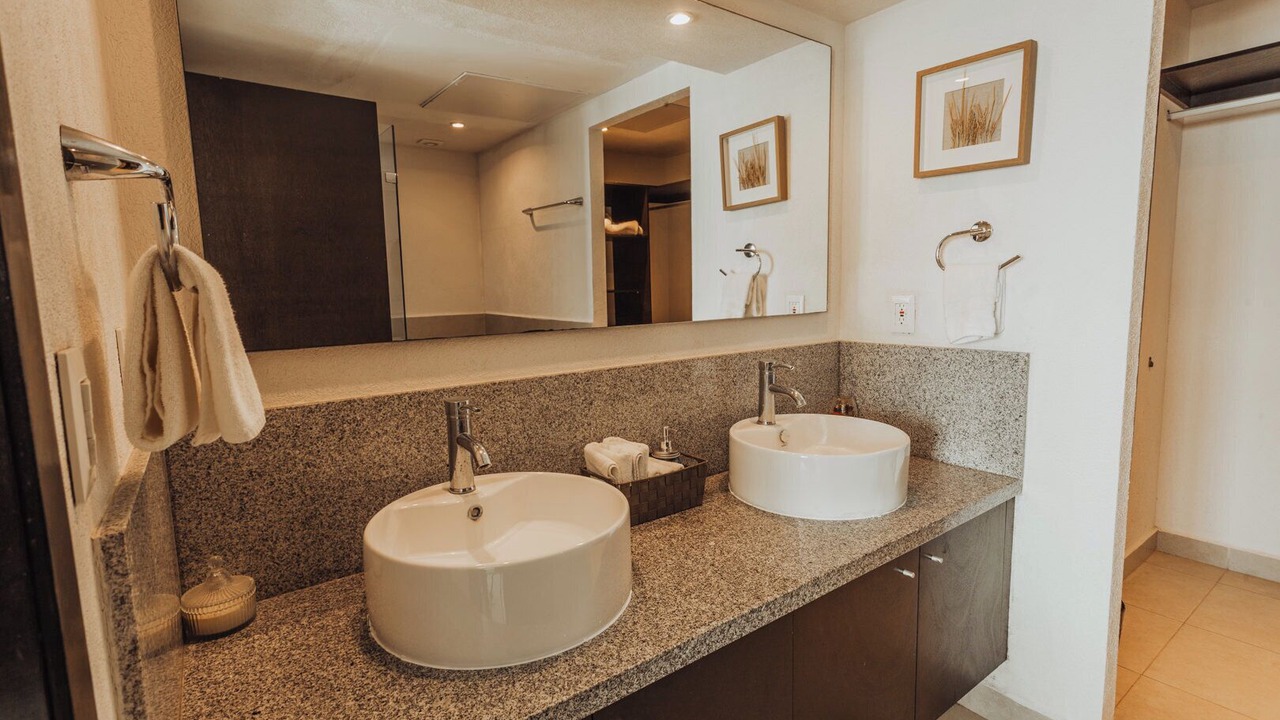 Photo of Bathroom in South Hotel Zone