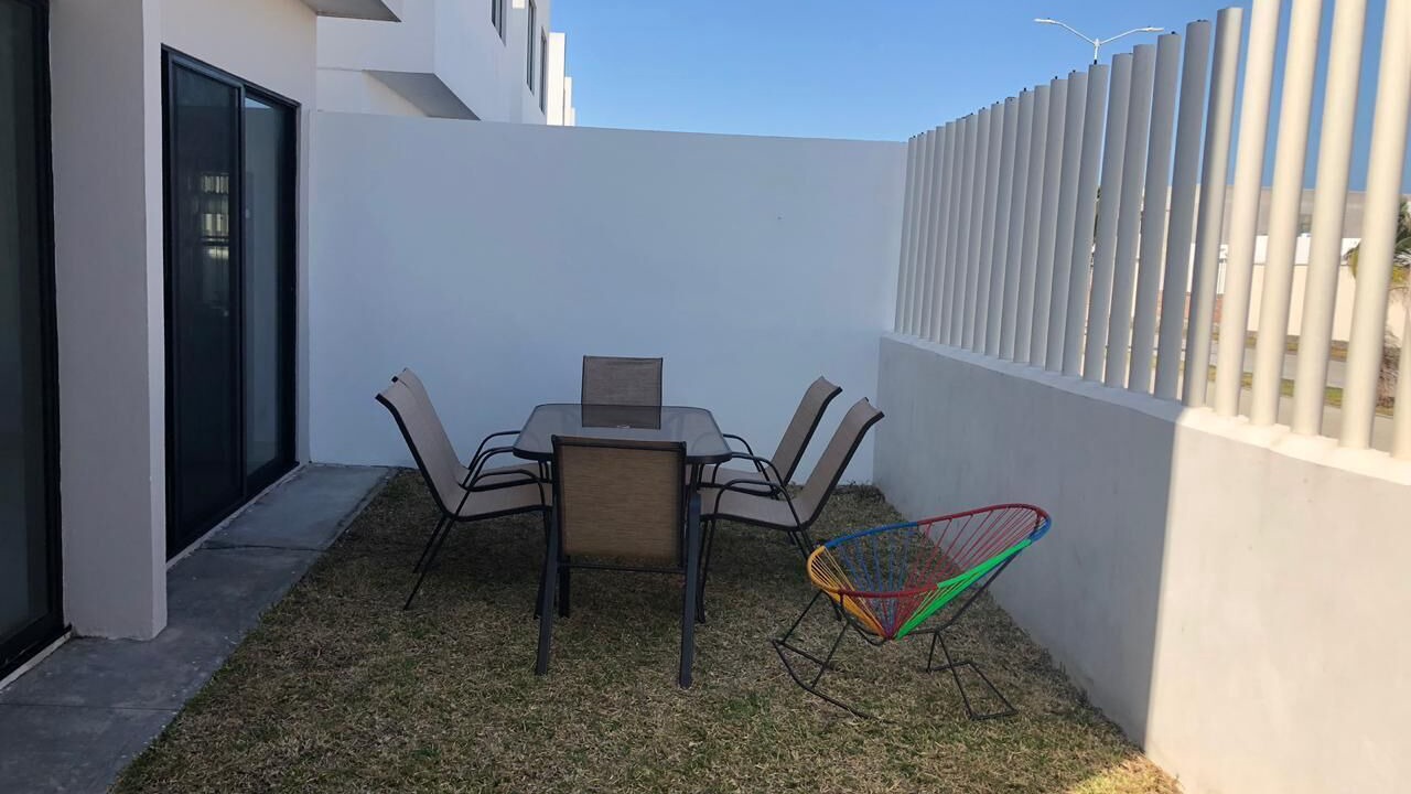 Photo of Outdoor in Anton Lizardo