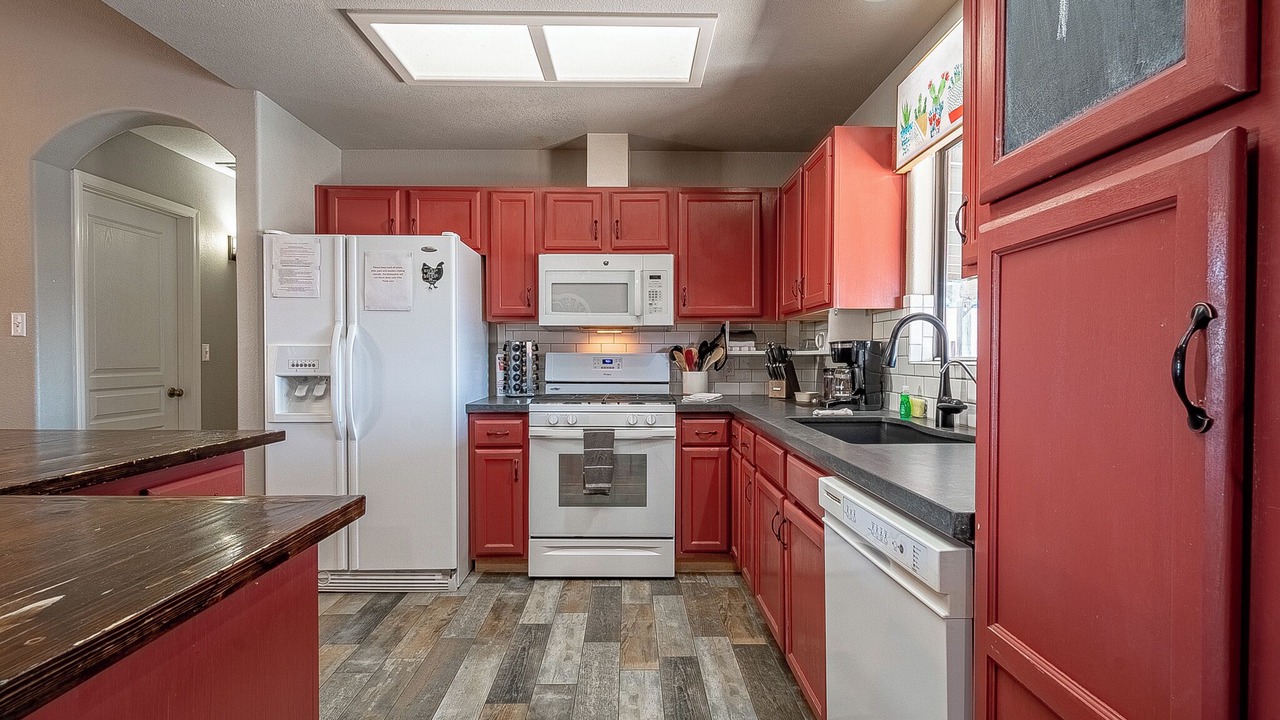 Photo of Kitchen in Desert Foothills