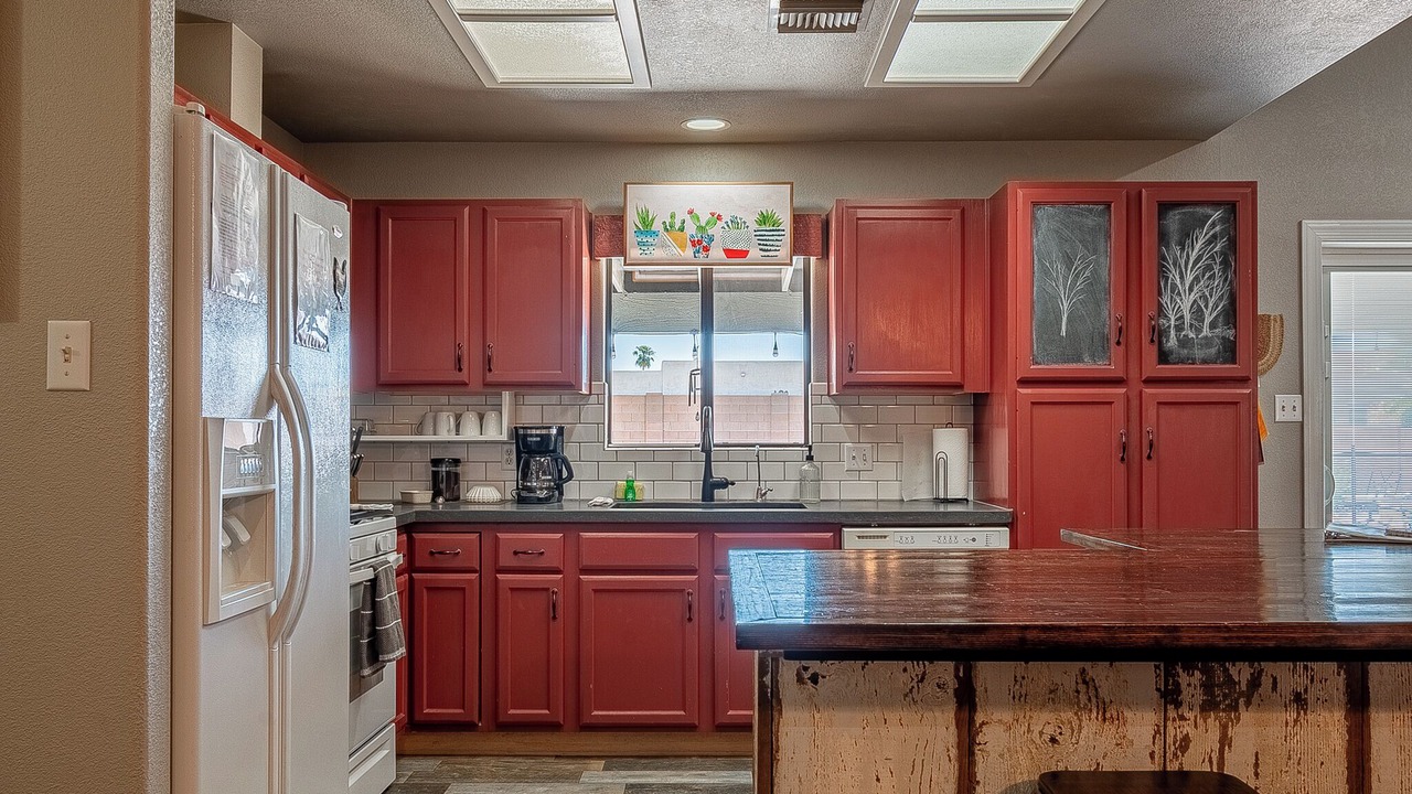 Photo of Kitchen in Desert Foothills