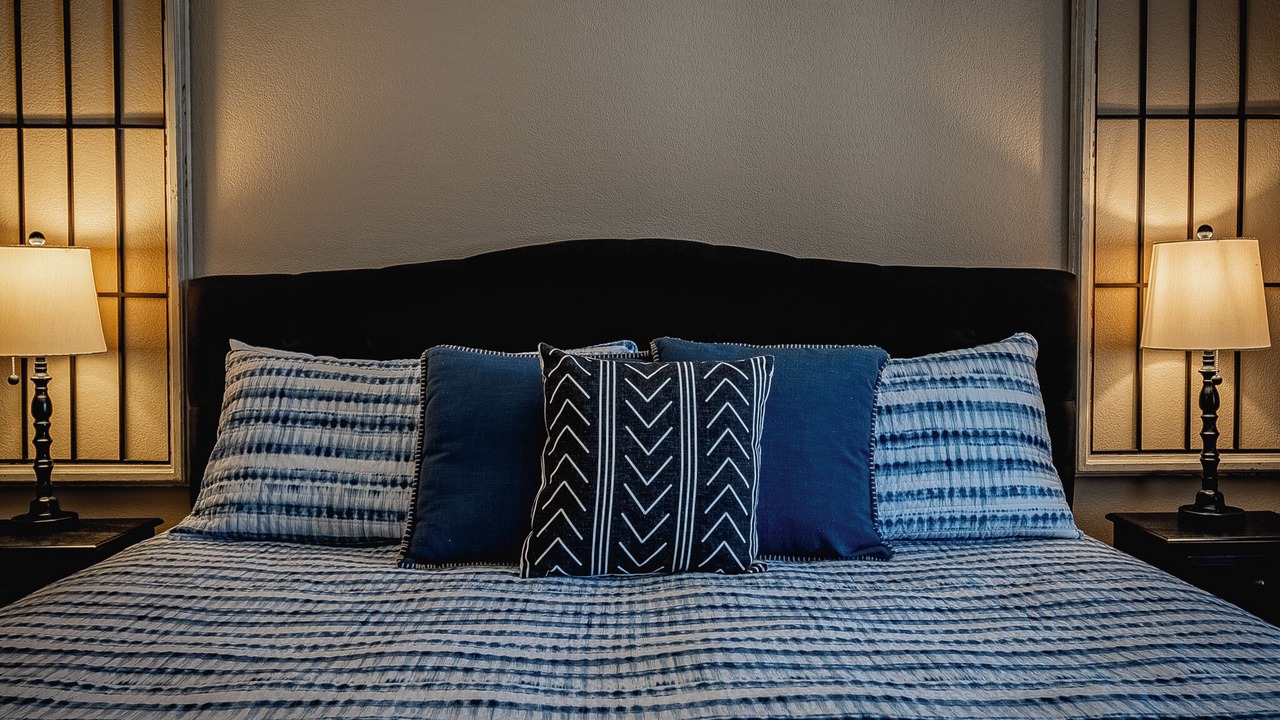Photo of Bedroom in Desert Foothills
