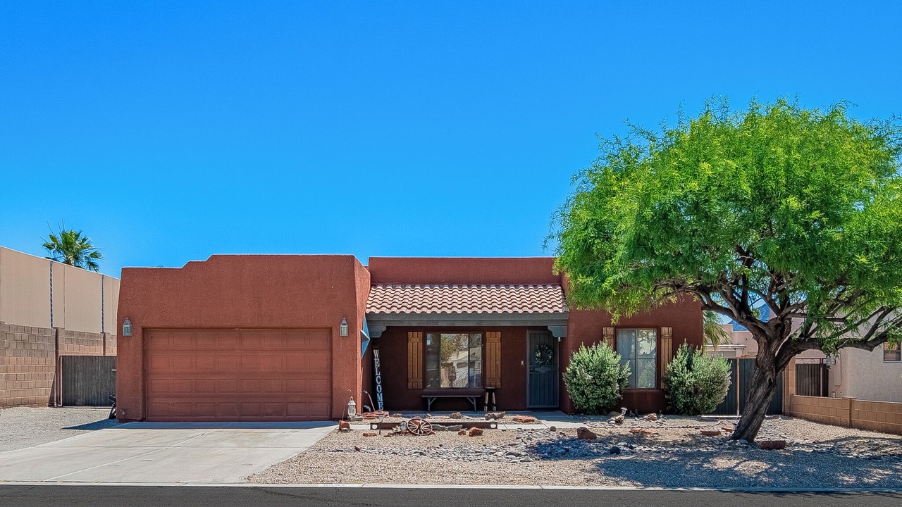 Photo of Outdoor in Desert Foothills