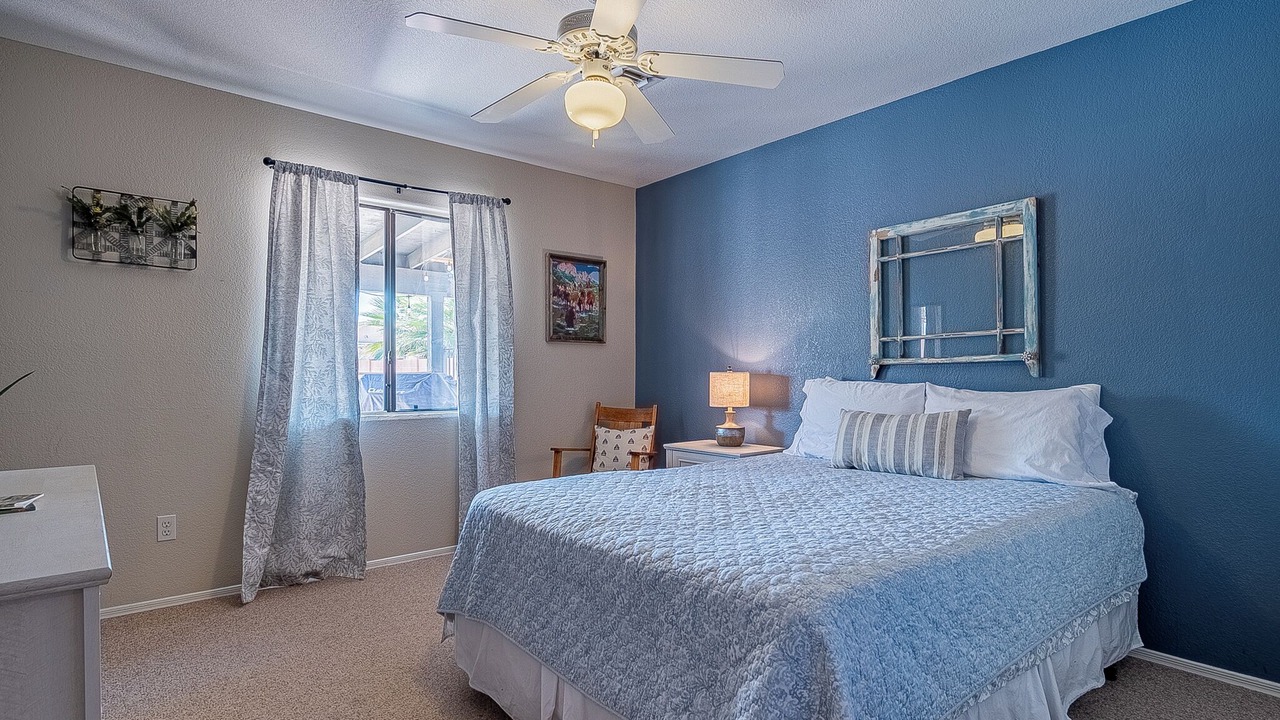 Photo of Bedroom in Desert Foothills