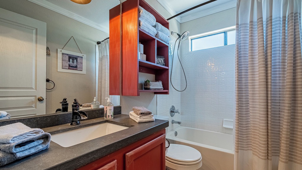 Photo of Bathroom in Desert Foothills