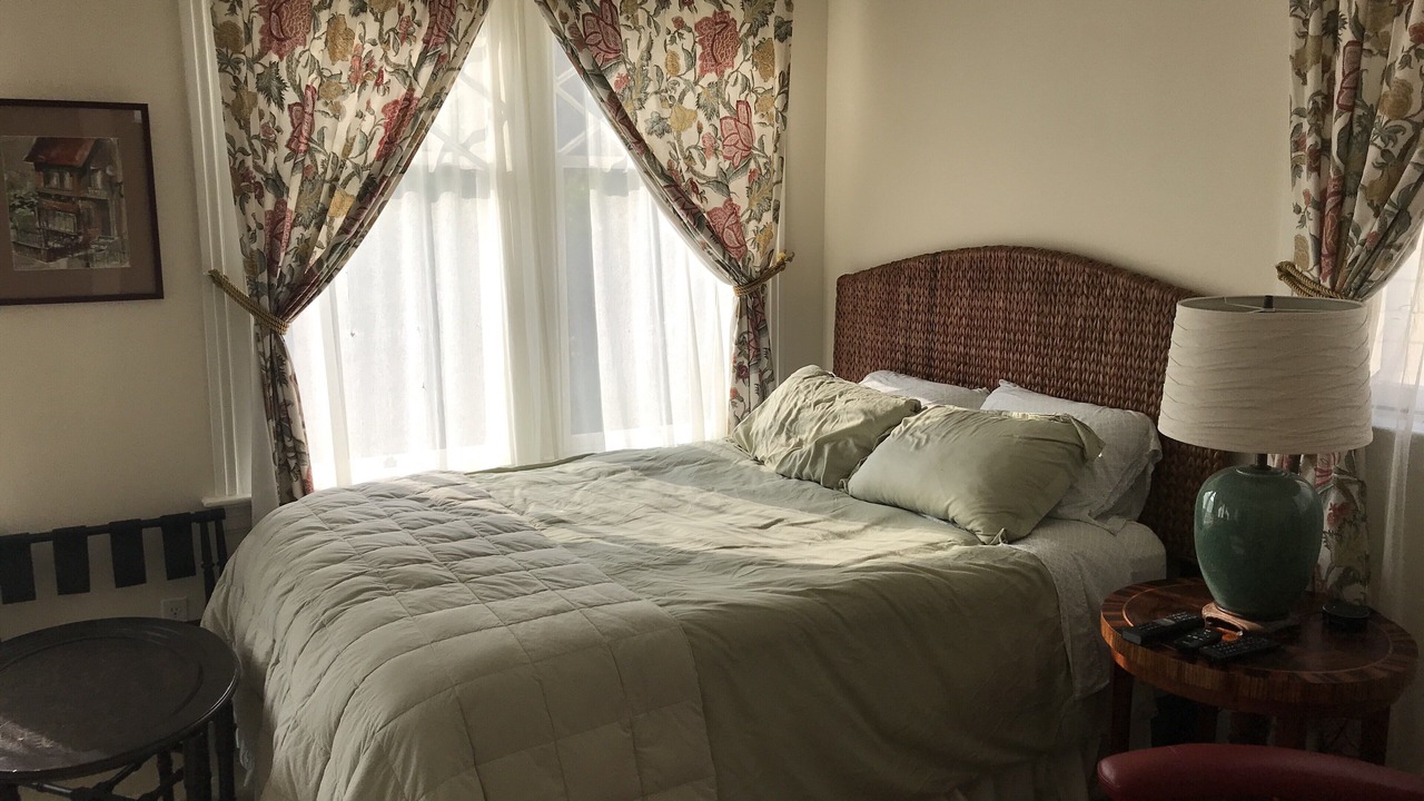Photo of Bedroom in Pacific Heights