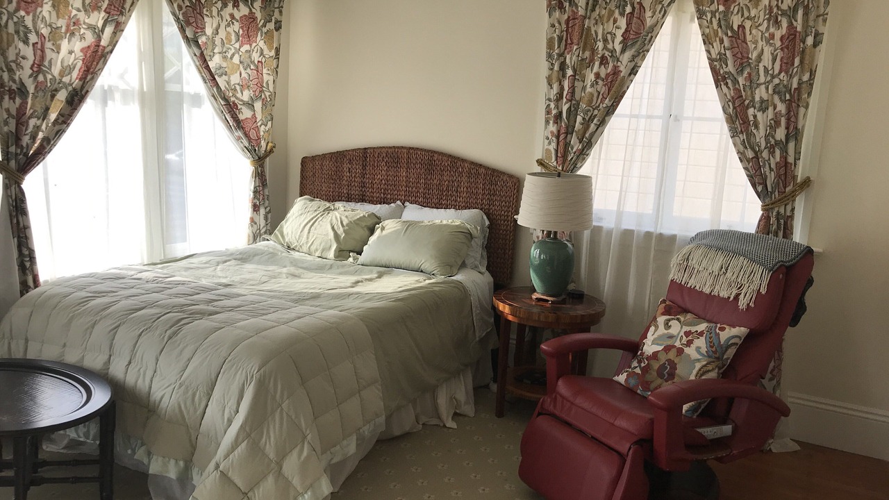 Photo of Bedroom in Pacific Heights