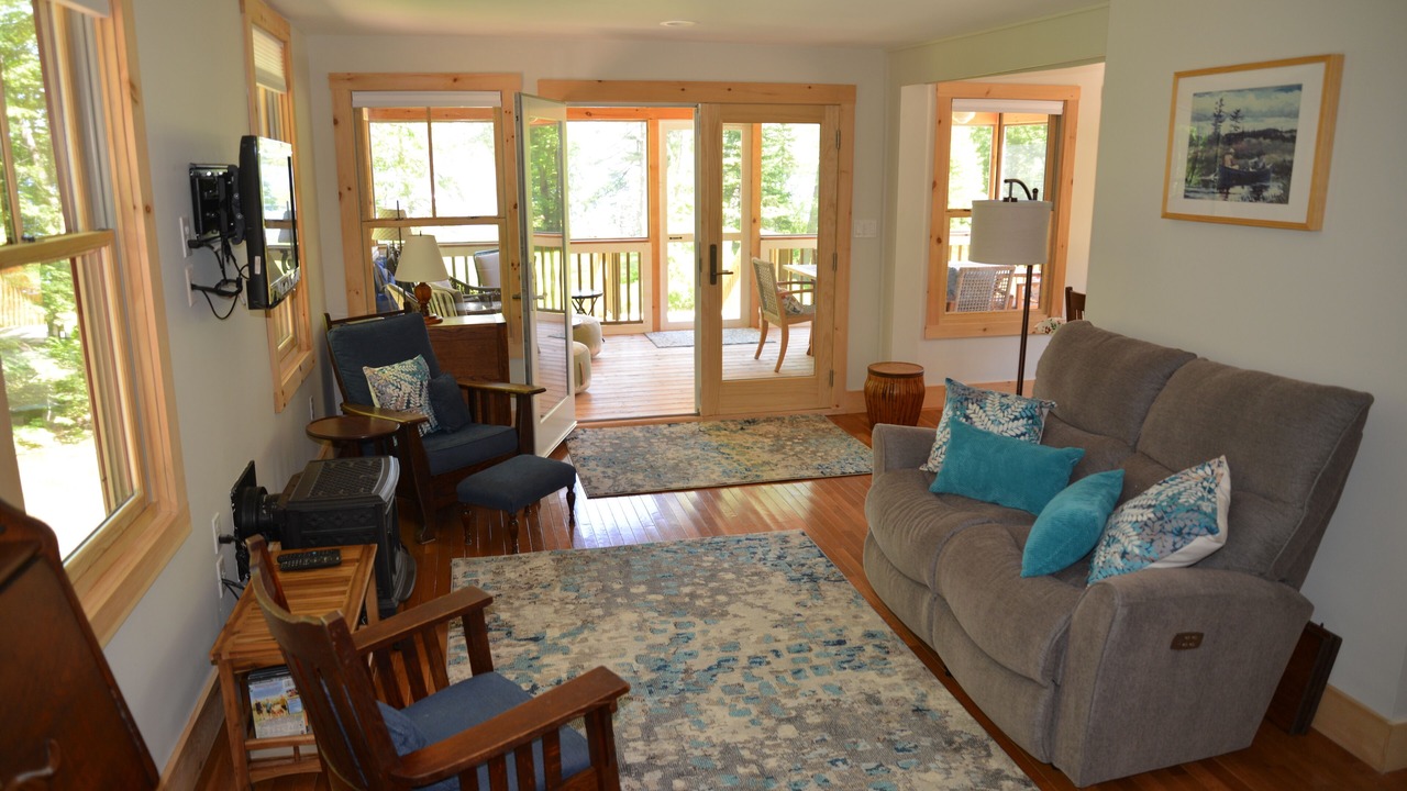 Photo of Livingroom in Center Lovell