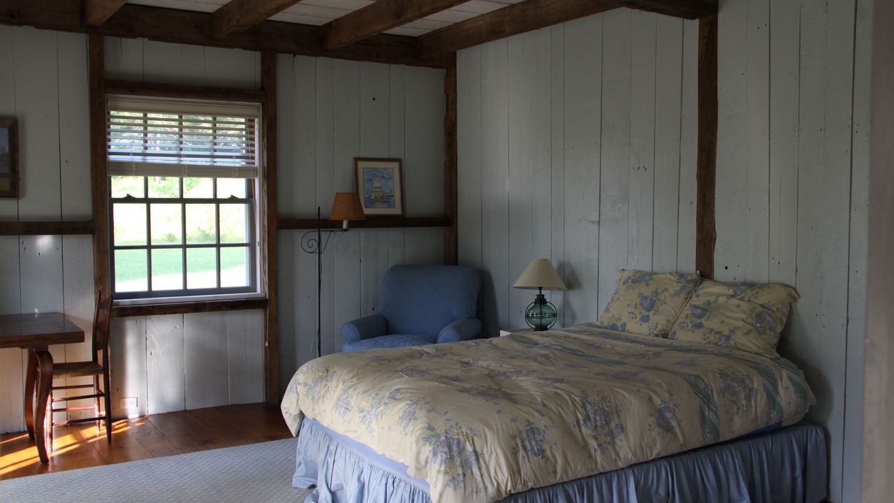 Photo of Bedroom in Vinalhaven