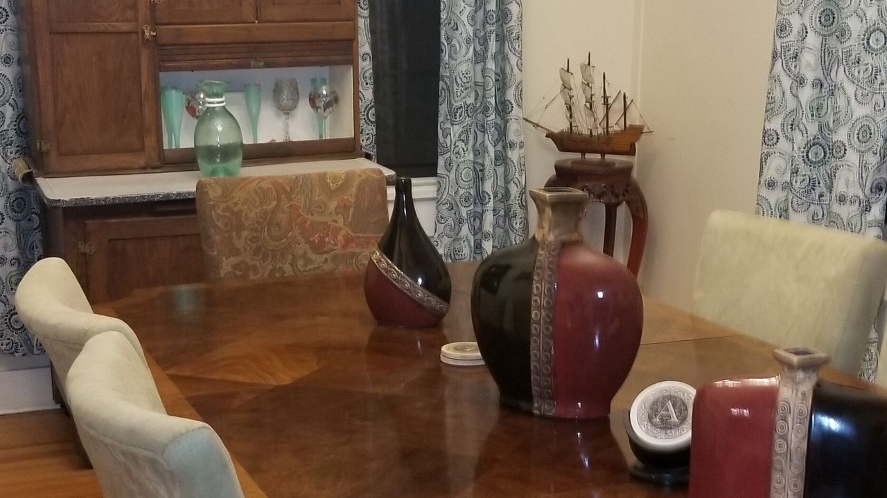 Photo of Livingroom in Bacliff