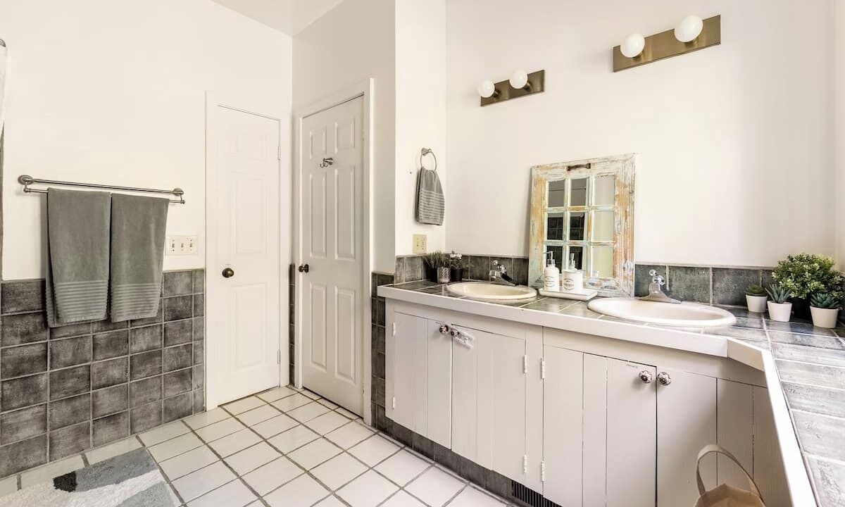 Photo of Bathroom in Sharon