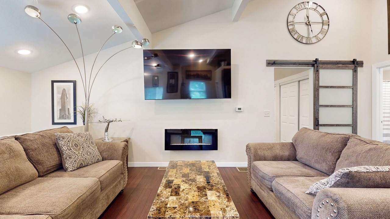 Photo of Livingroom in North Hudson