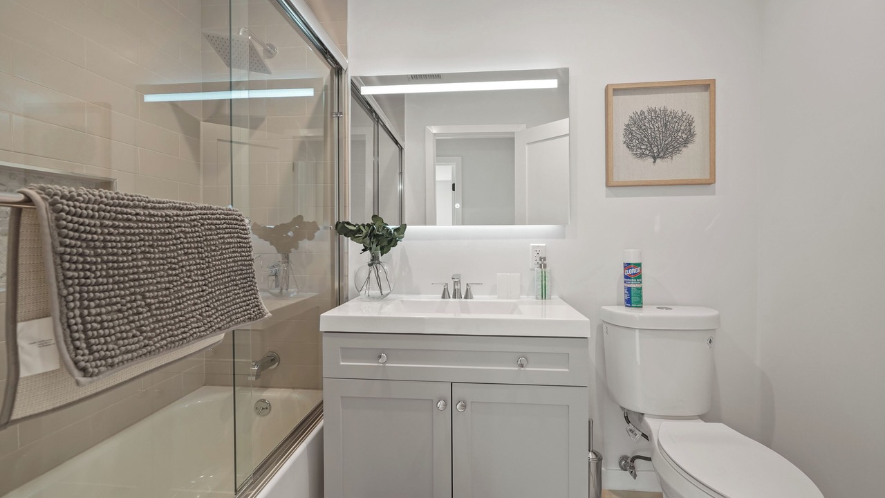Photo of Bathroom in Los Angeles