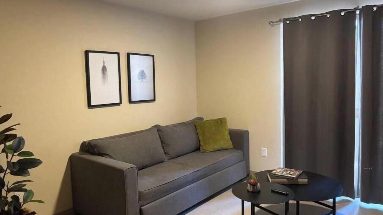 Photo of Livingroom in Financial District