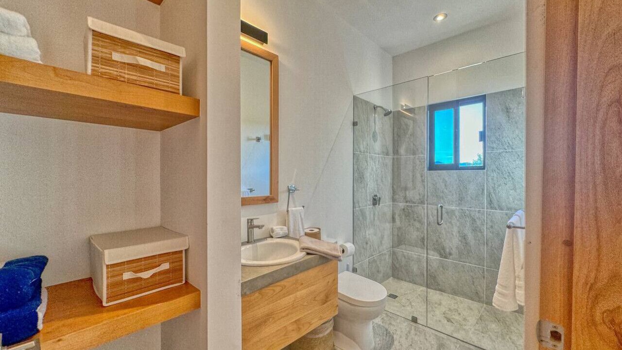Photo of Bathroom in Vinorama
