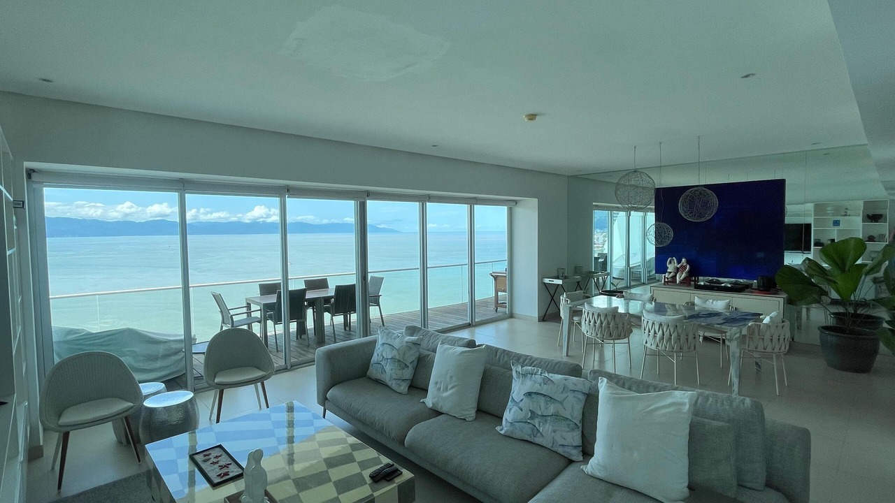 Photo of Livingroom in North Hotel Zone