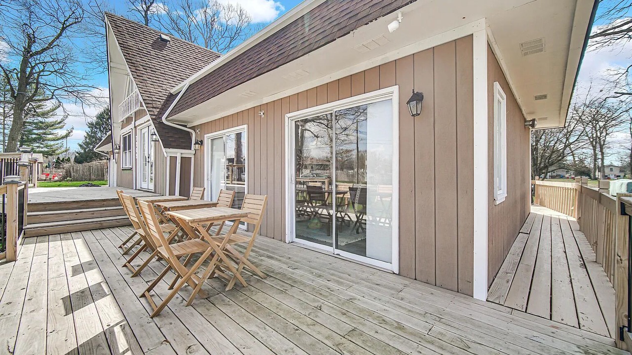 Photo of Outdoor in Cedar Lake