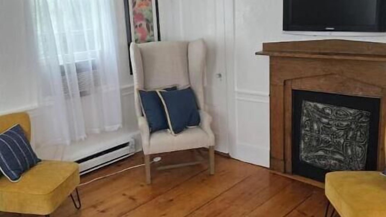 Photo of Livingroom in Marblehead