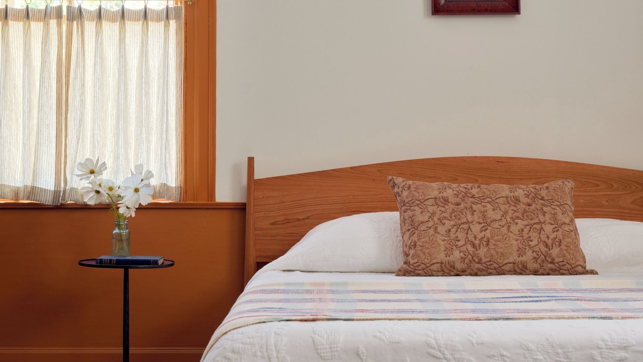 Photo of Bedroom in Center Lovell