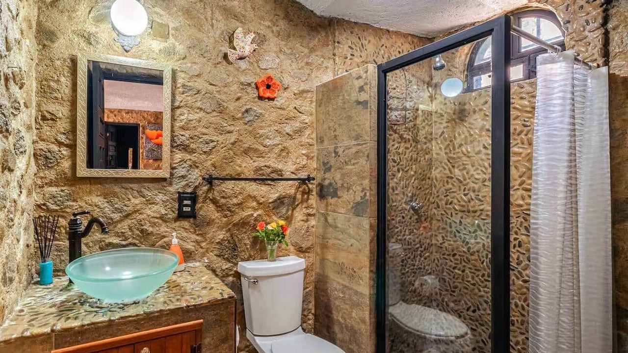 Photo of Bathroom in Tlaltenango