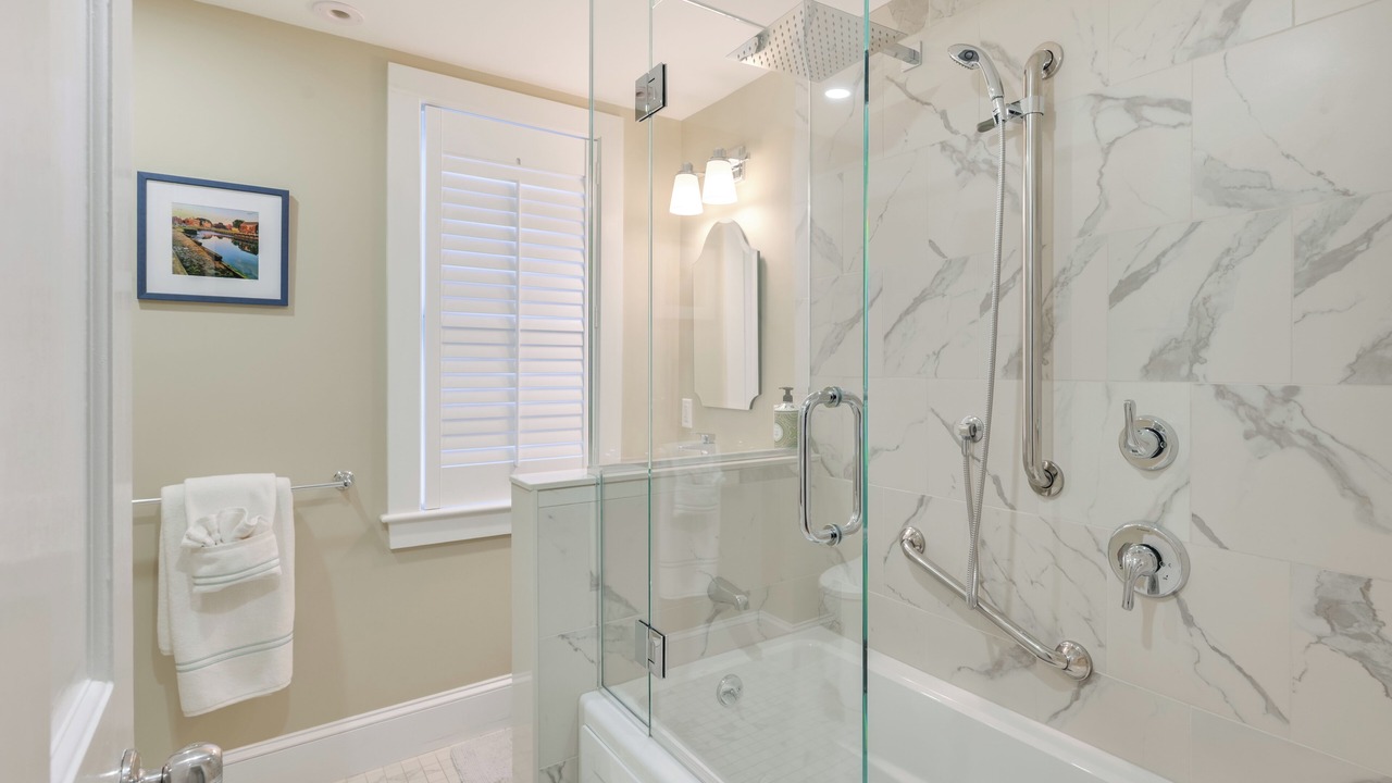 Photo of Bathroom in Salem