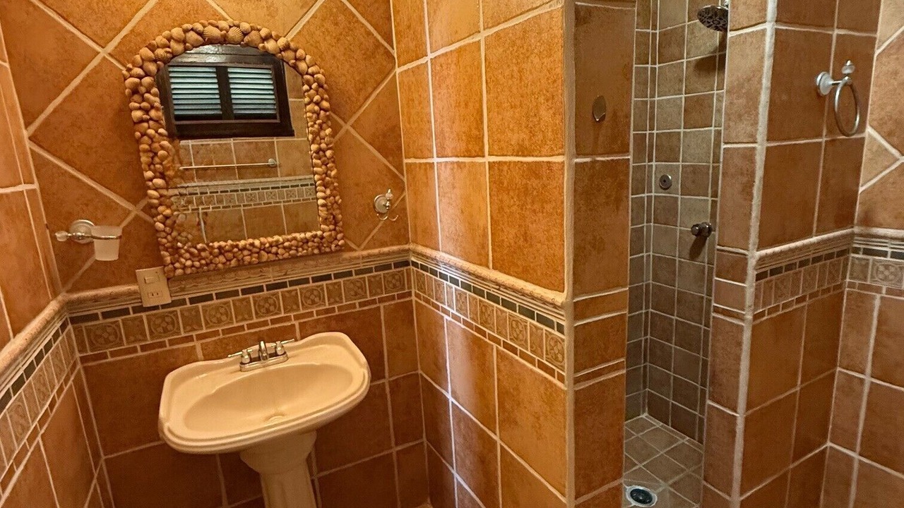 Photo of Bathroom in Los Ayala