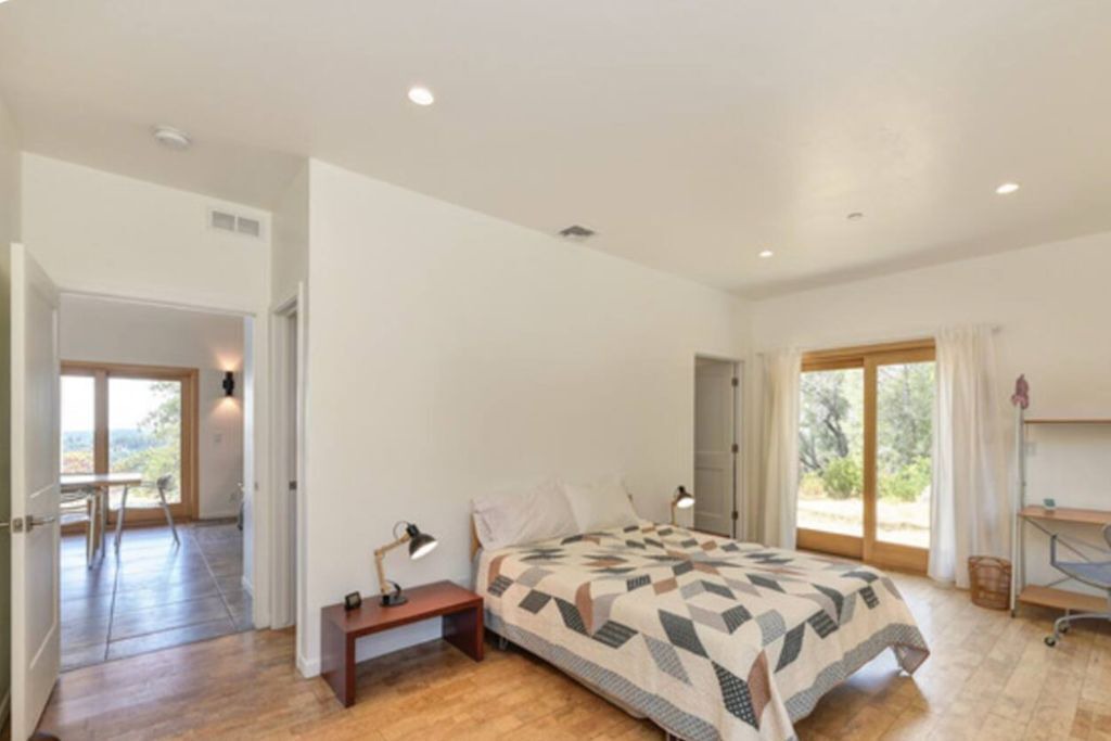 Photo of Bedroom in Volcano