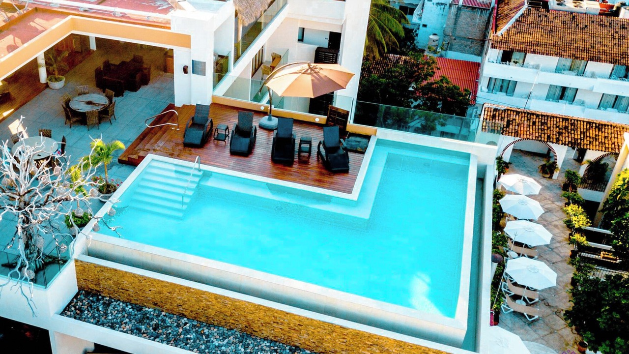 Photo of Outdoor in Romantic Zone