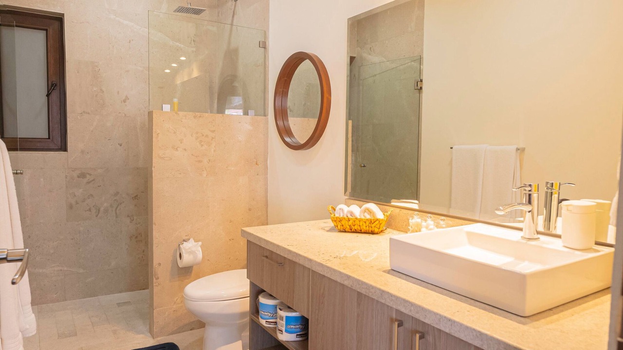 Photo of Bathroom in Romantic Zone