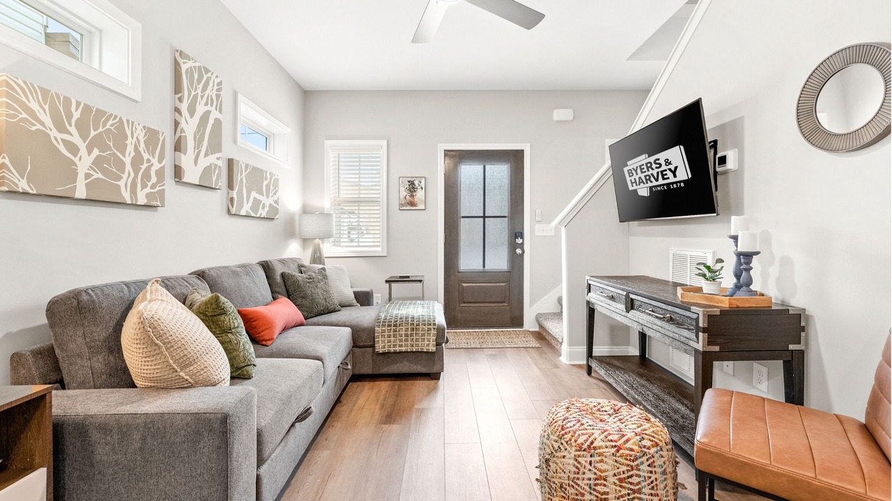 Photo of Livingroom in Clarksville