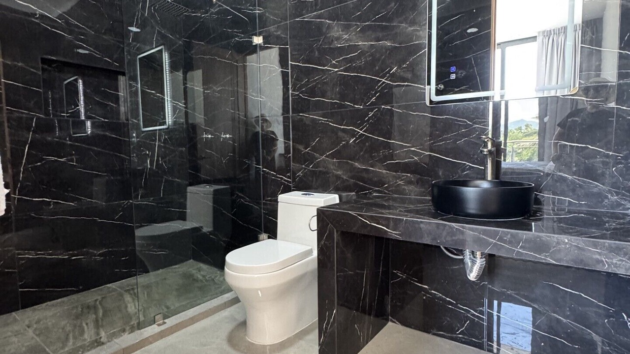 Photo of Bathroom in Perula