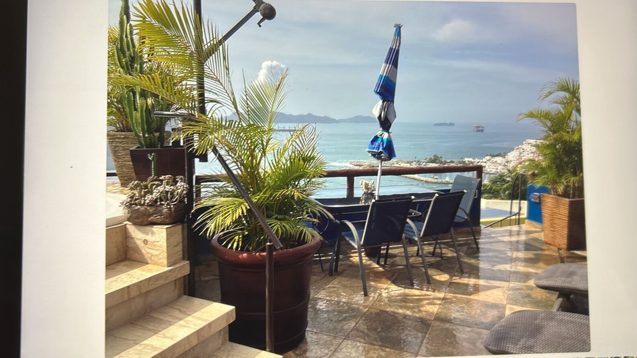 Photo of Outdoor in Peninsulas de Santiago