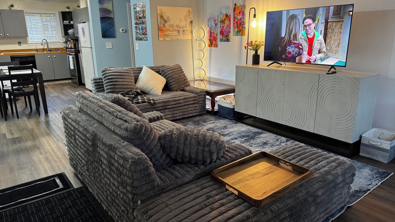 Photo of Livingroom in Abbott Loop