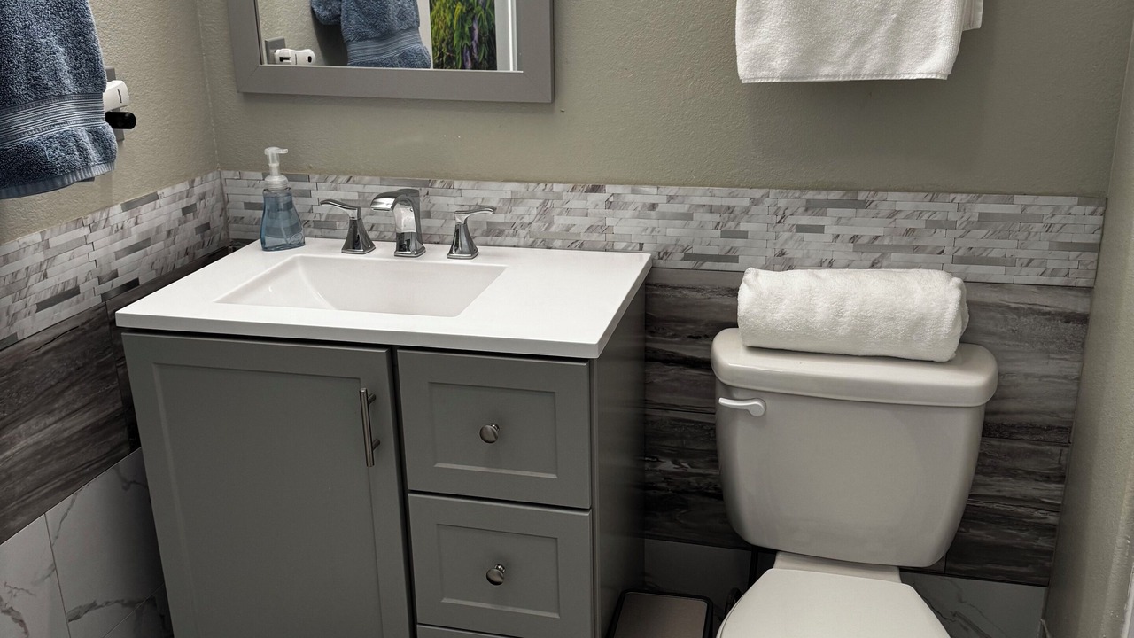 Photo of Bathroom in Abbott Loop