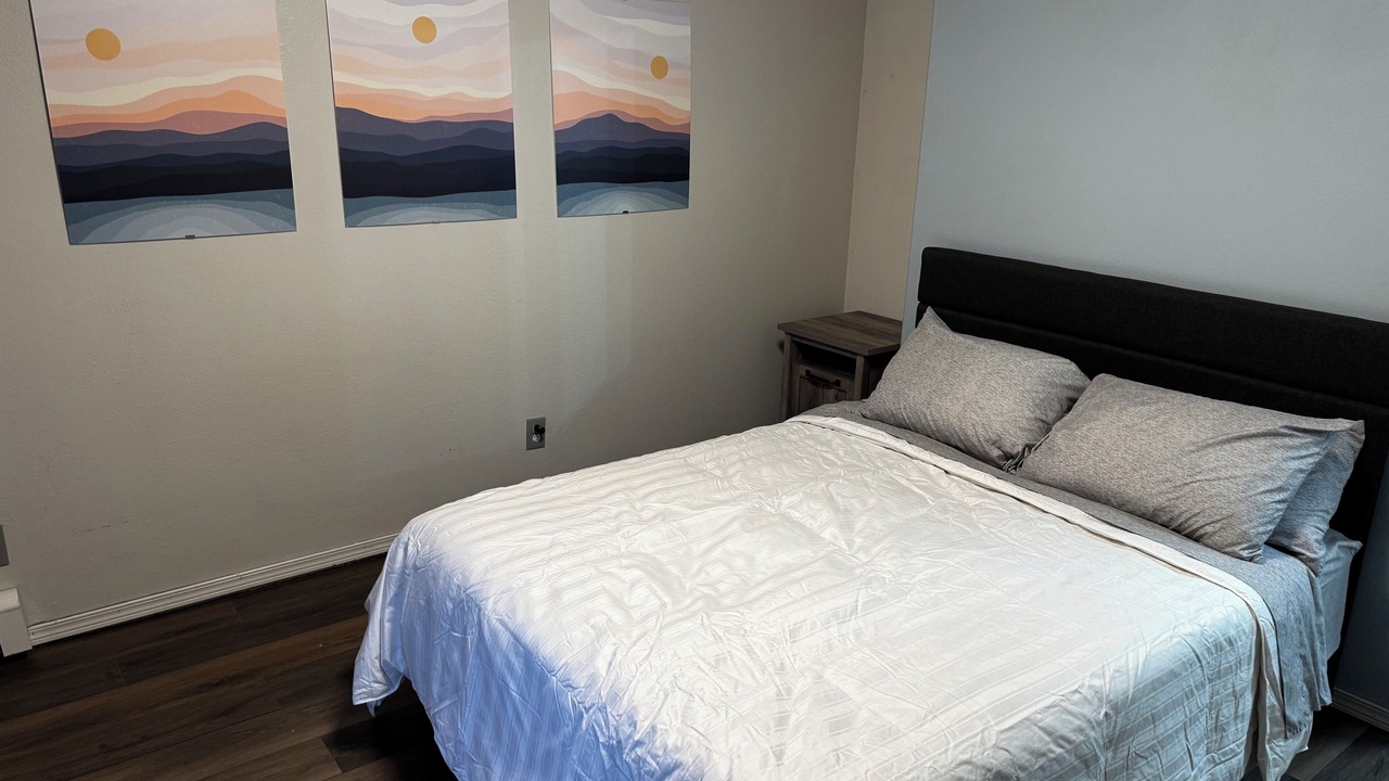 Photo of Bedroom in Abbott Loop
