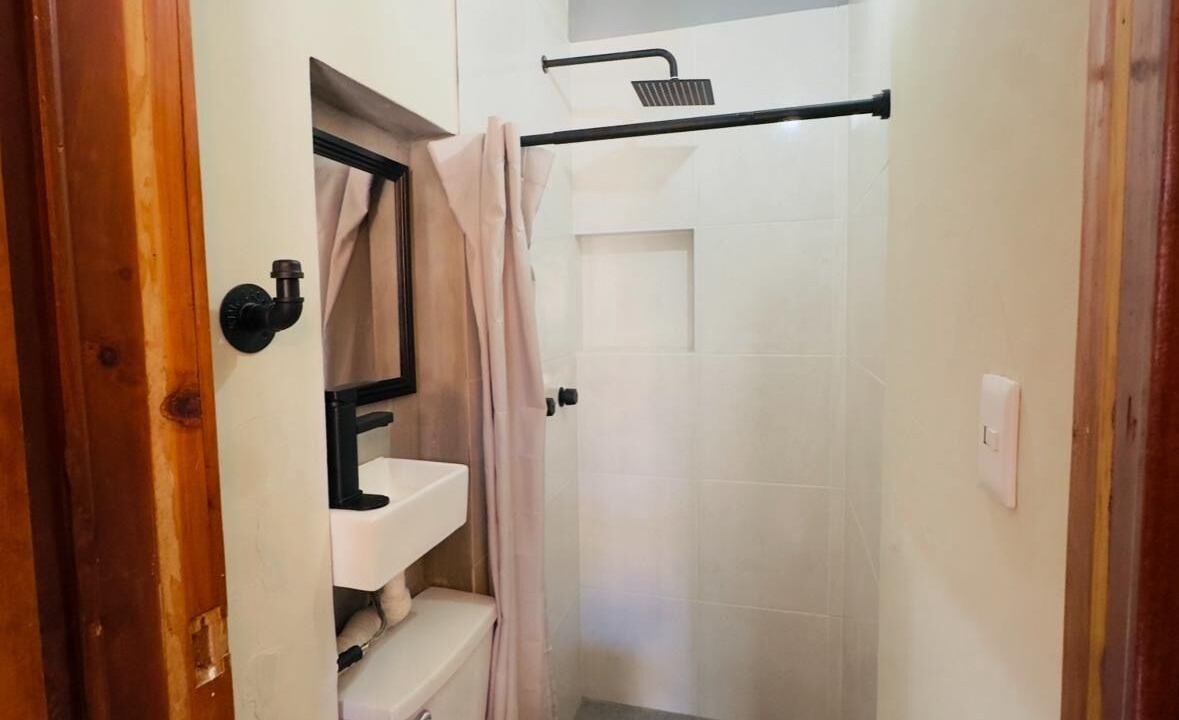 Photo of Bathroom in De La Merced
