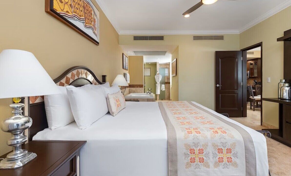 Photo of Bedroom in Flamingos