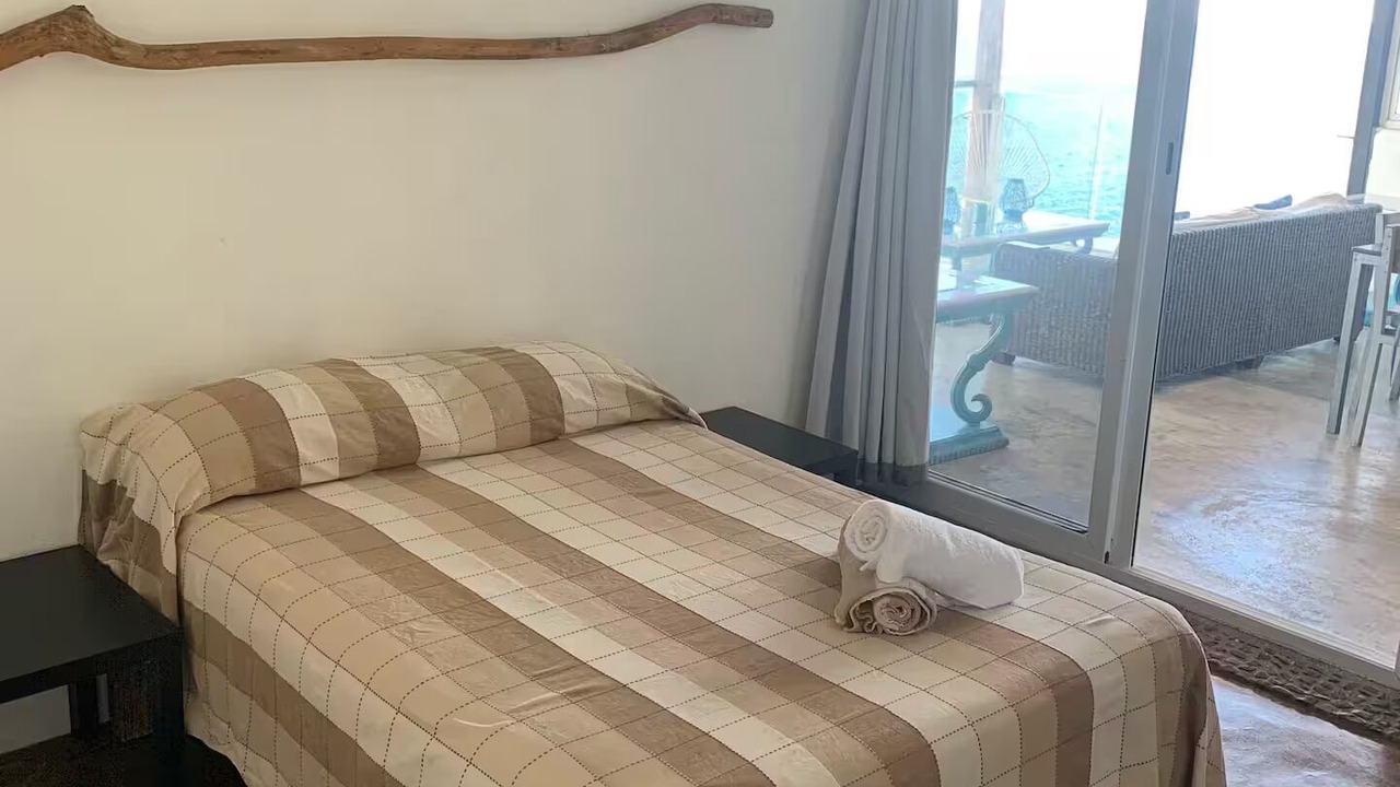 Photo of Bedroom in South Shore Hotel Area