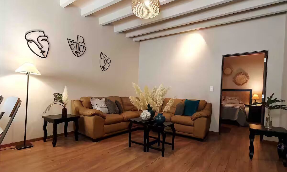Photo of Livingroom in Historic Centre