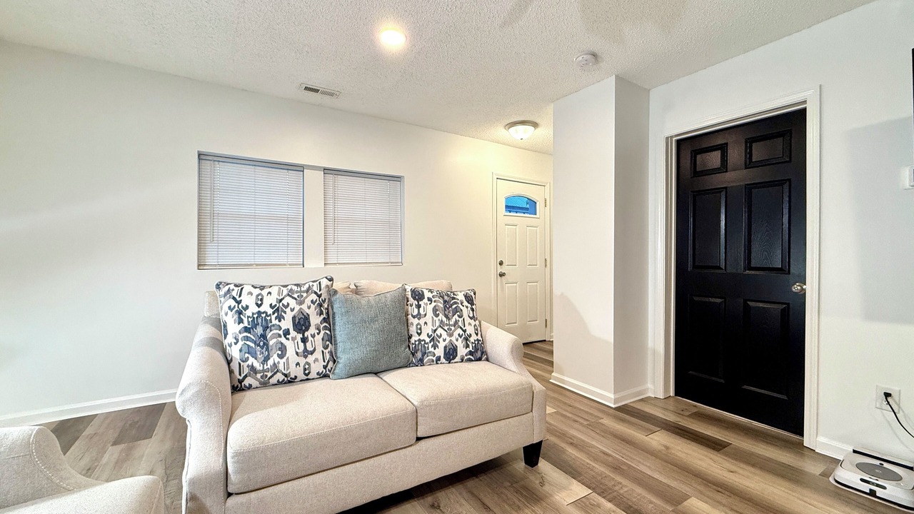Photo of Livingroom in Dunean