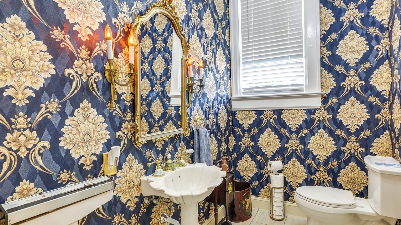 Photo of Bathroom in Arcadia