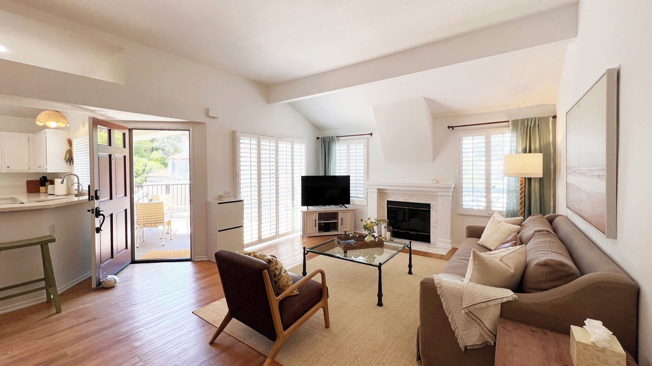 Photo of Livingroom in Newport Beach