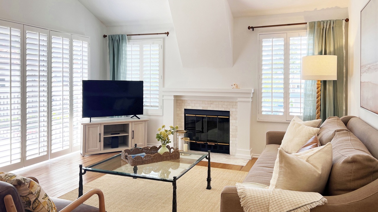 Photo of Livingroom in Newport Beach
