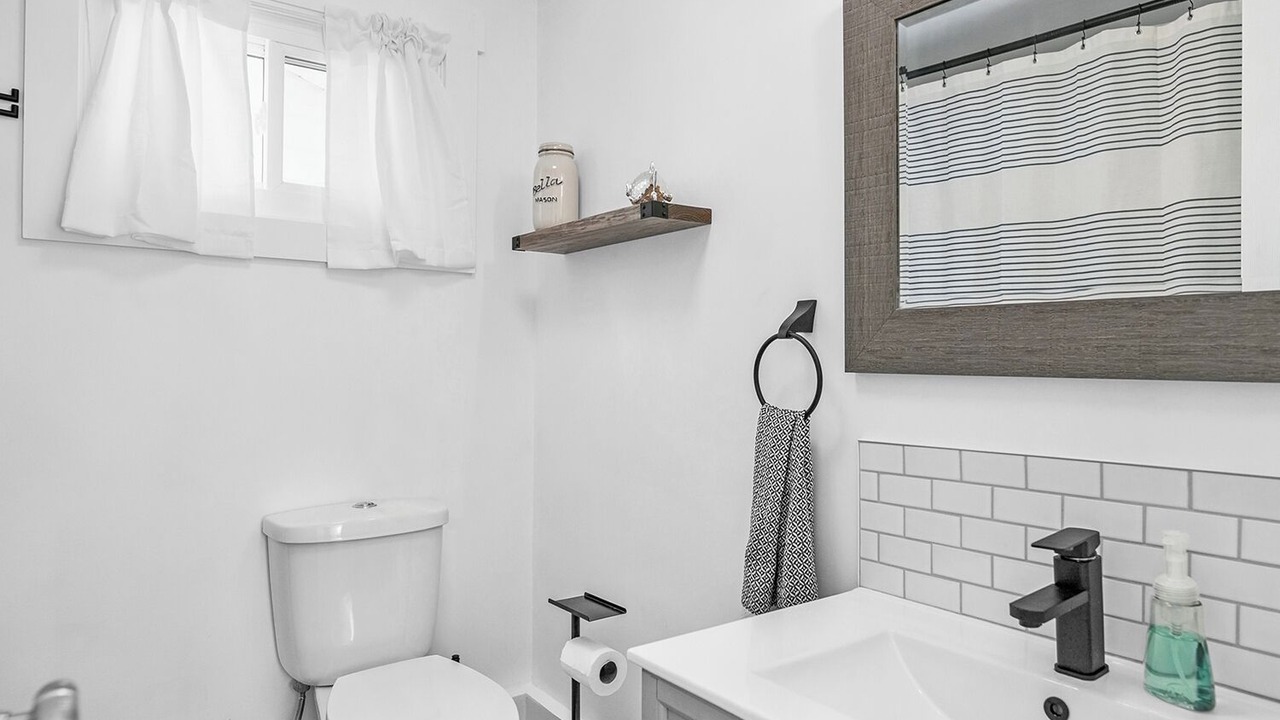 Photo of Bathroom in Elkhart