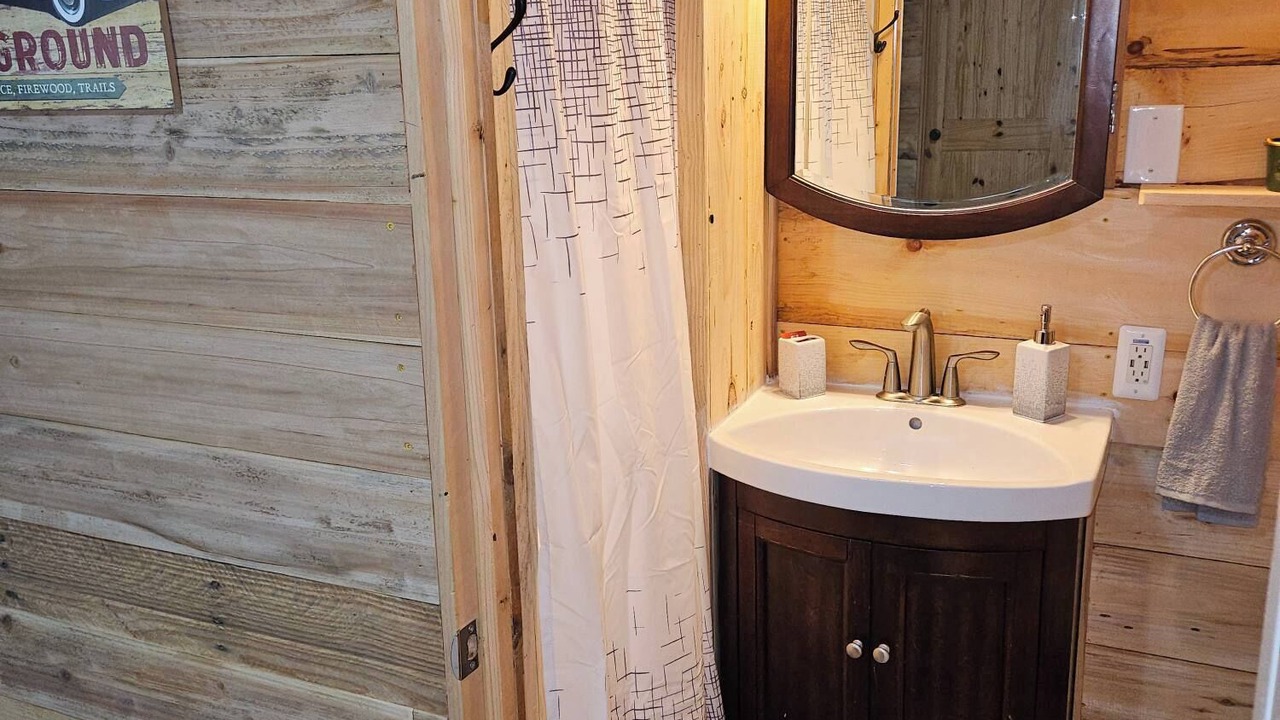 Photo of Bathroom in Smyrna