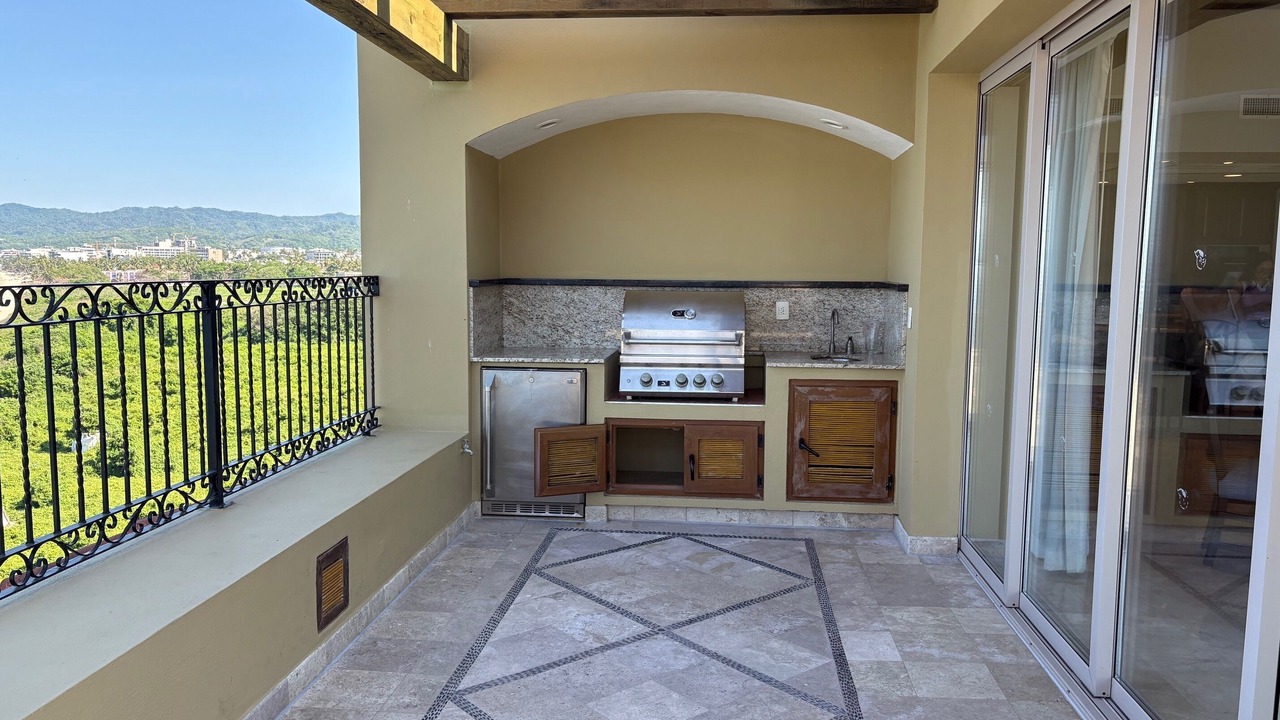 Photo of Patio Balcony in Flamingos